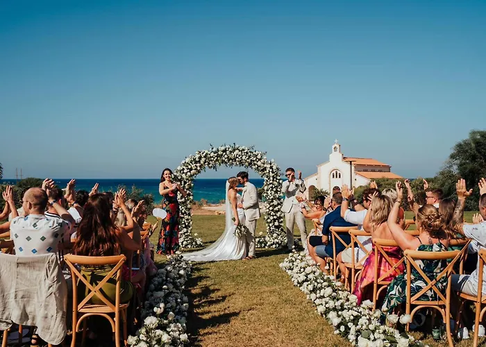Cavo Zoe Seaside Hotel